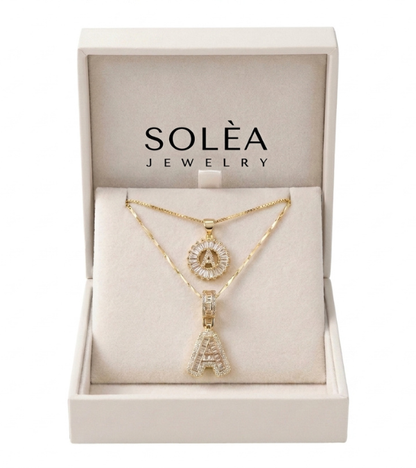2pc 14k Set de 2 collares con inicial de diamantes en oro de 14K