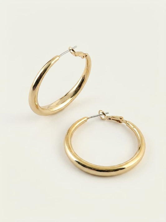 Boucles d'oreilles créoles classiques en métal pour le quotidien