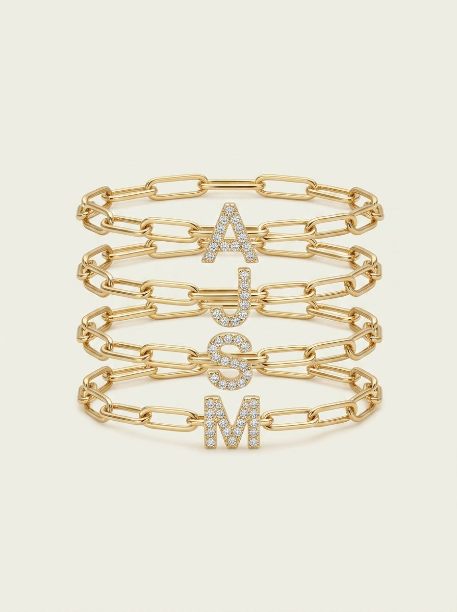 Zartes Büroklammer-Armband mit Initiale