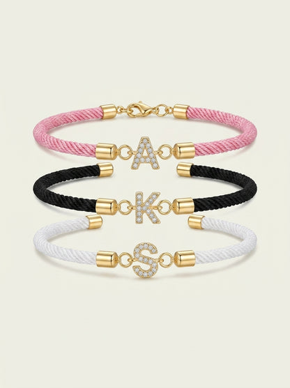 Verstellbare Armbänder mit Initiale