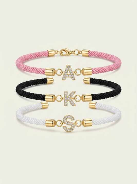 Verstellbare Armbänder mit Initiale