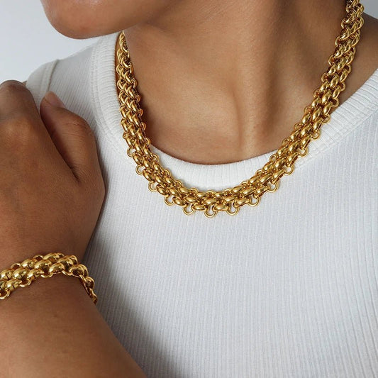 Collier et bracelet élégants en perles de riz