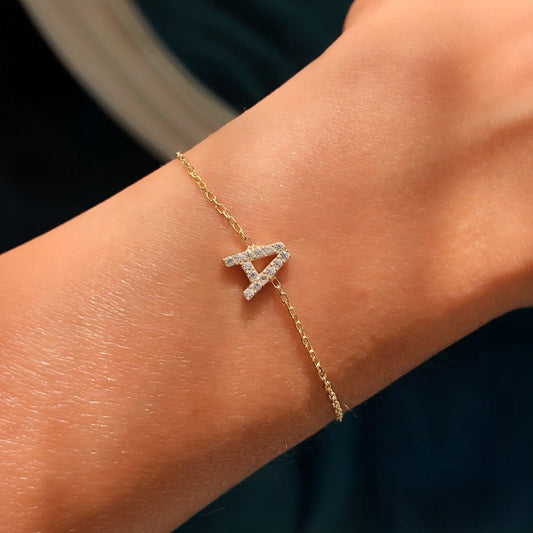Bracelet chaîne initiale délicate